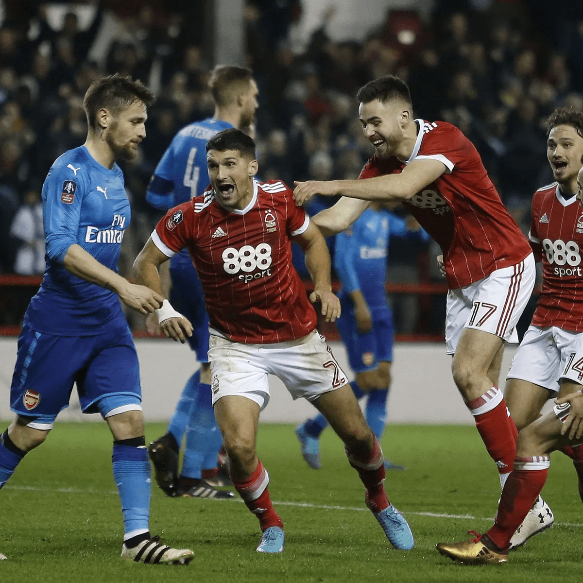 一幅力求打 一幅力求打