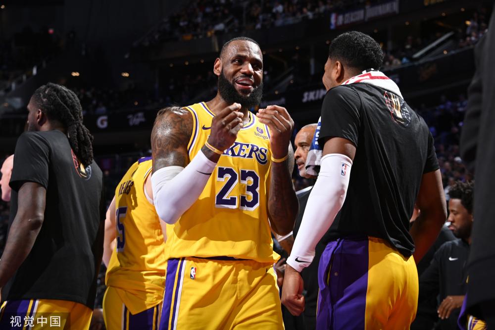 胜利中显现 胜利中显现